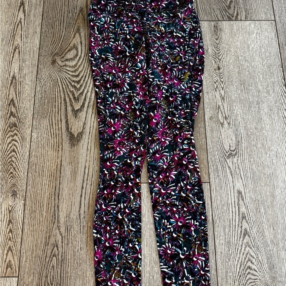 Lululemon Base Pace High-Rise Fleece Running Tight 28" - Floral Electric Multi - Picture 4 of 6